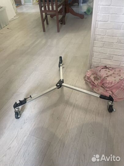 Тележка для треноги штатива Panasonic wv-d10e