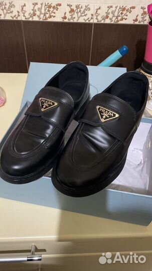 Лоферы женские