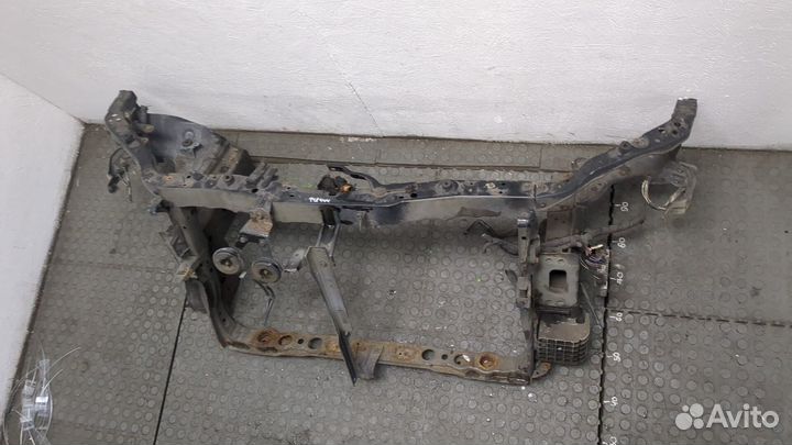 Рамка передняя Toyota Avensis 3