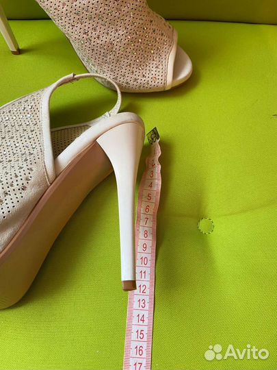 Босоножки женские 38 размер
