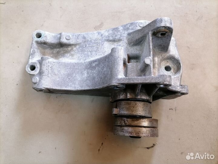 Кронштейн генератора для VW Golf IV/Bora 1997-2005