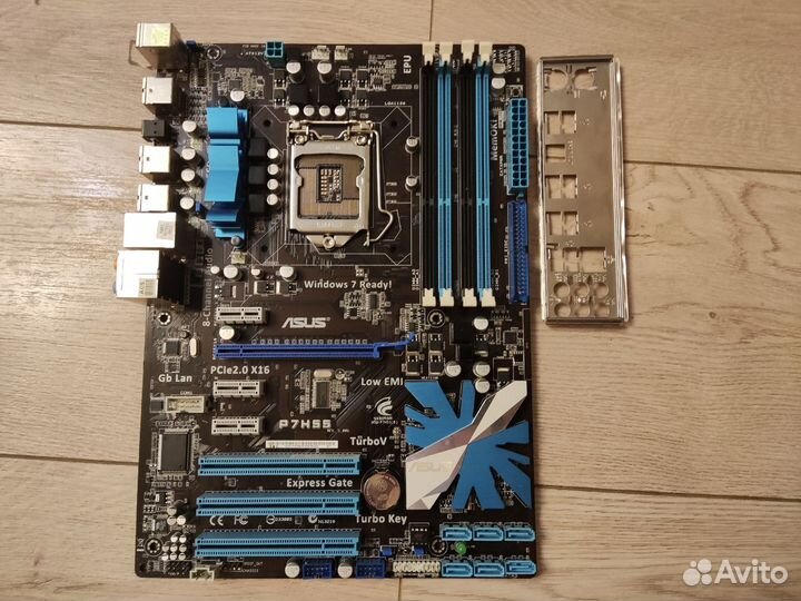 Материнская плата