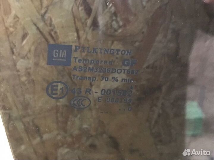 Стекло двери заднее правое Opel Astra J хетчбек 1