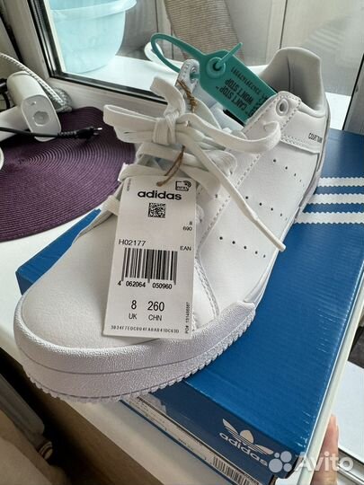 Четкие кроссовки, кеды новые adidas