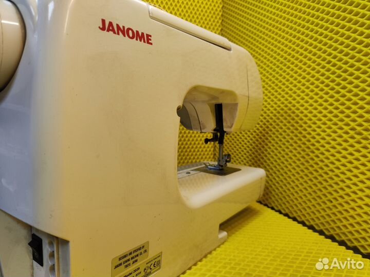 Швейная машинка Janome 2039 (Вб 122/3)