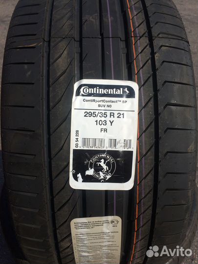 Continental ContiSportContact 5P 295/35 R21