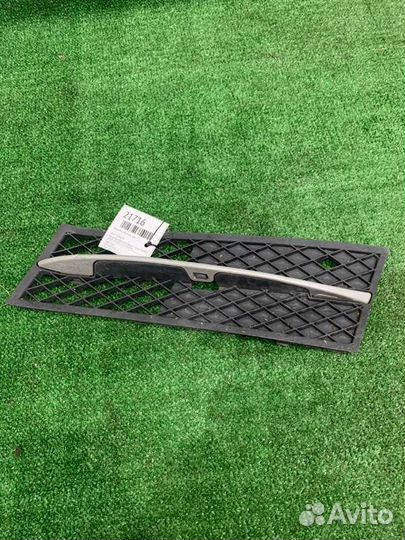 Решетка в бампер левая