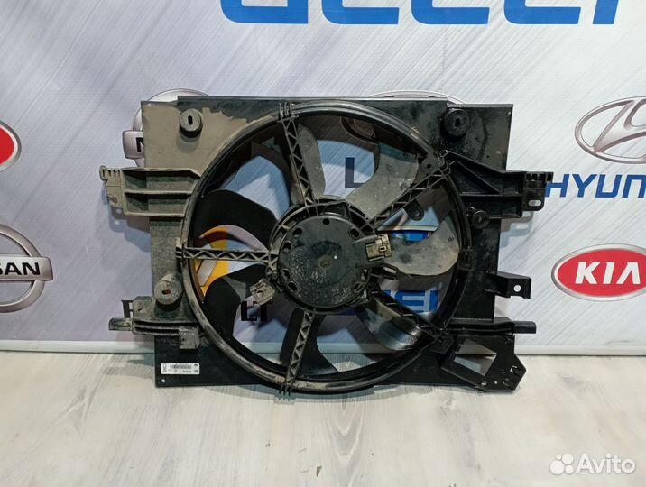 Вентилятор радиатора охлаждения двигателя диффузор