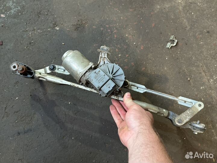 Трапеция дворников fluence с моторчиком