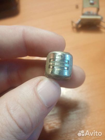 Головка звукоснимателя магнитная 6д24.051