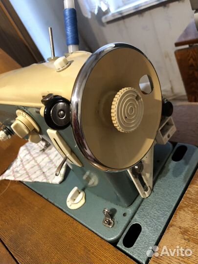 Швейная машина Чайка 2 116-1 класса