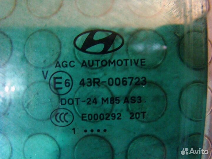 Hyundai ix35 Стекло двери задней левой