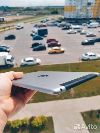 iPad 5 2017 Cellular с симкой батарея 90