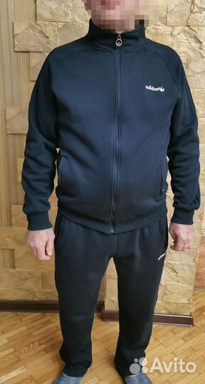 Спортивный костюм adidas