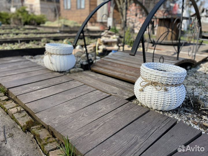 Кашпо, вазоны, клумбы