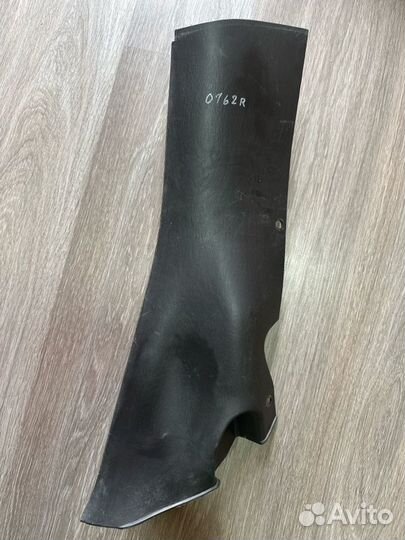 Обшивка стойки задняя правая Ford Focus 1 DFW cdda