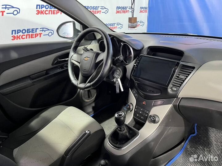 Chevrolet Cruze 1.6 МТ, 2011, 197 000 км