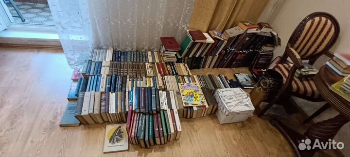 Книги, есть серии книг