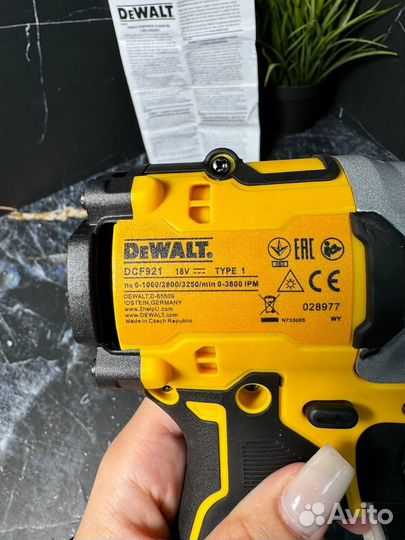 Гайковерт(Винтоверт)dcf 921 dewalt тушка