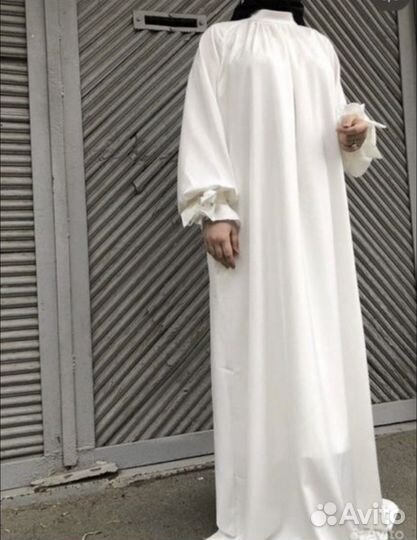 Платье белое