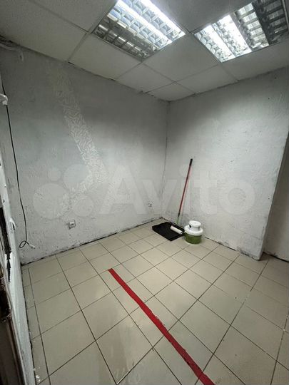 Торгово-офисная площадь 1-ый этаж, 20.5 м²