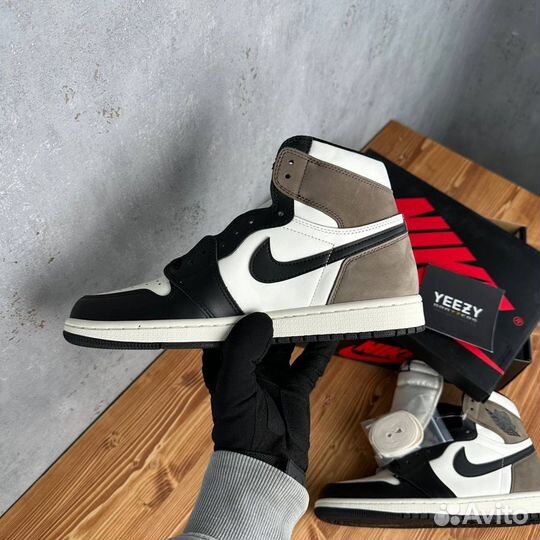 Nike Air Jordan 1 High OG “Dark Mocha”