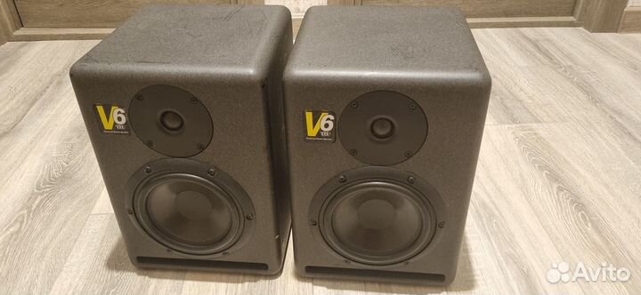 Студийные мониторы KRK v6