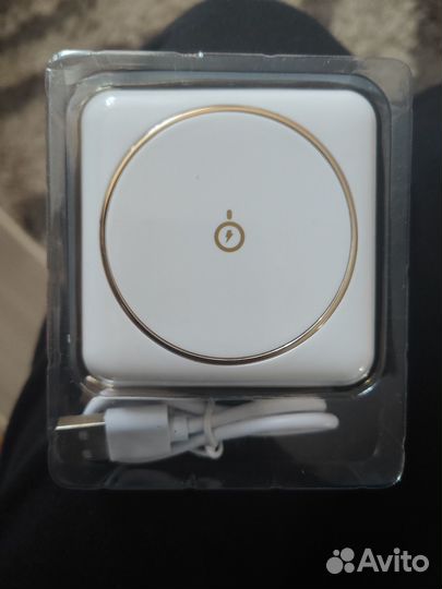Беспроводная зарядка- power bank 2 в 1