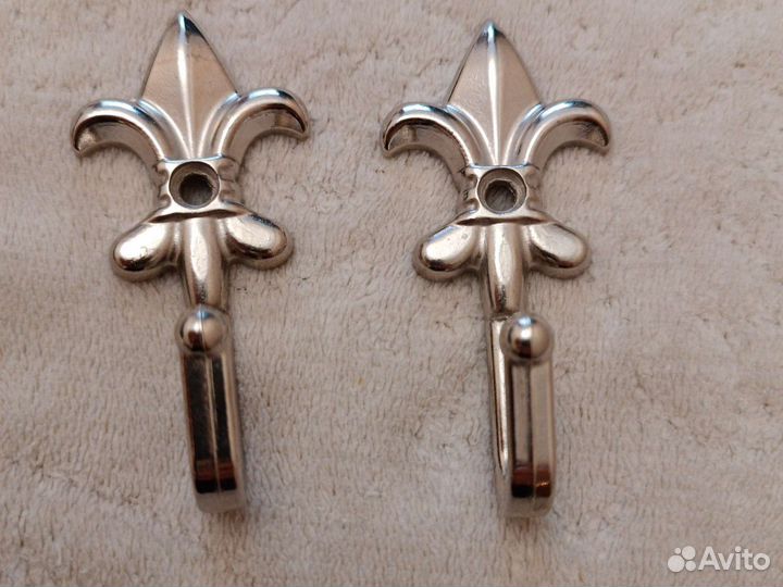 Кисти подвязы с крючками