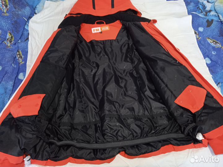 Мужская зимняя куртка