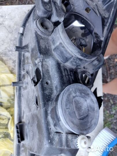 Фара ниссан