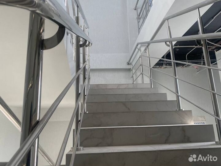 Ограждение и перила из нержавейки на заказ