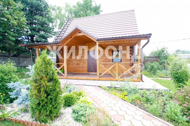 Дом 90 м² на участке 7 сот.