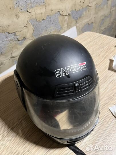 Шлем с визаром