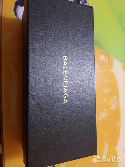 Коробка balenciaga