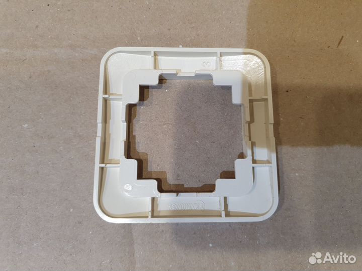 Рамка для розетки makel 71222