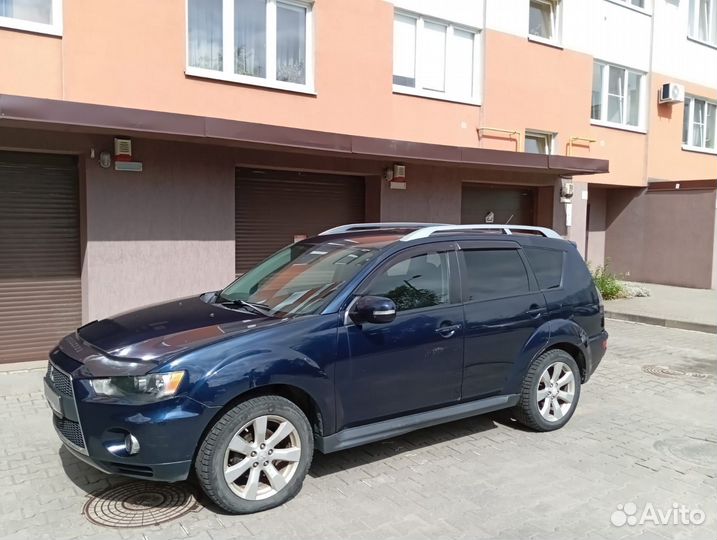 Mitsubishi Outlander 2.0 CVT, 2010, 313 387 км