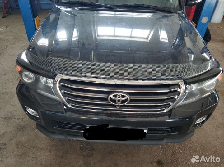 Защитные дуги на Toyota Land Cruiser 200