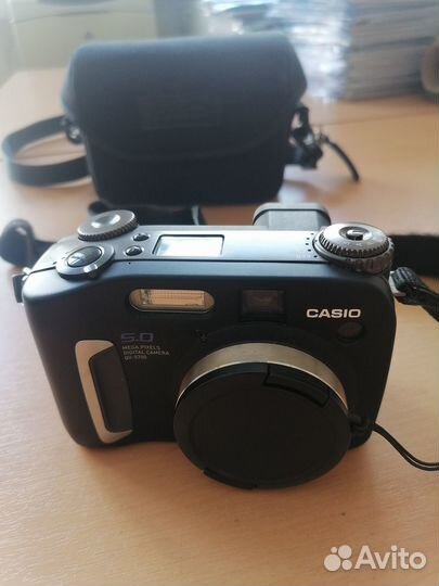 Фотоаппарат Casio QV-5700