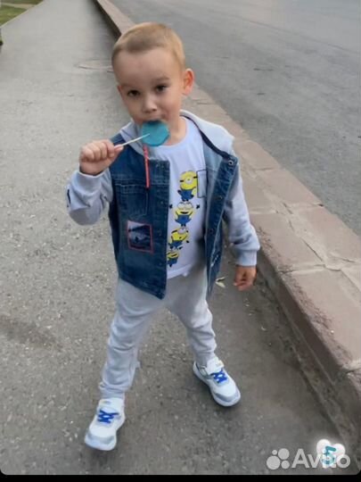 Джинсовая куртка на мальчика 116