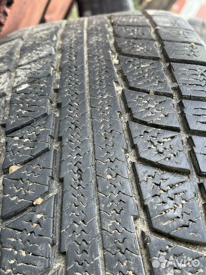 Triangle Snow-LL01 215/60 R16