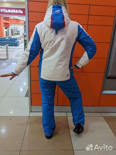 Костюм спортивный женский