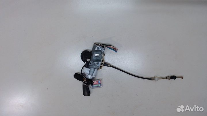 Замок зажигания Nissan Elgrand, 2001