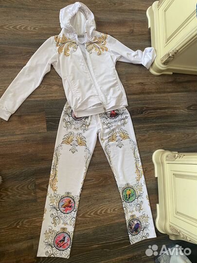 Летний костюм спортивный