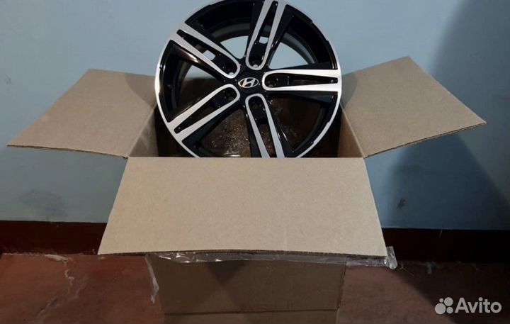 Original R17 Hyundai 5*114.3