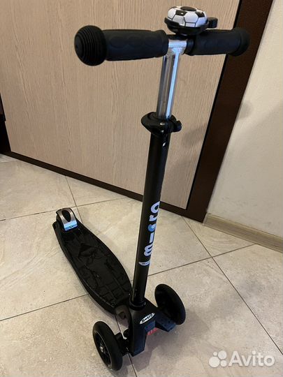 Самокат maxi micro черный