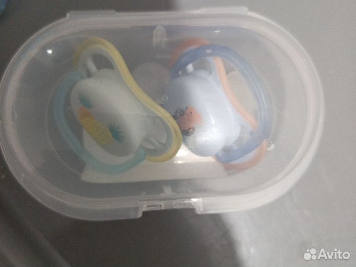 Погремушки, мобиль и коврик пианино