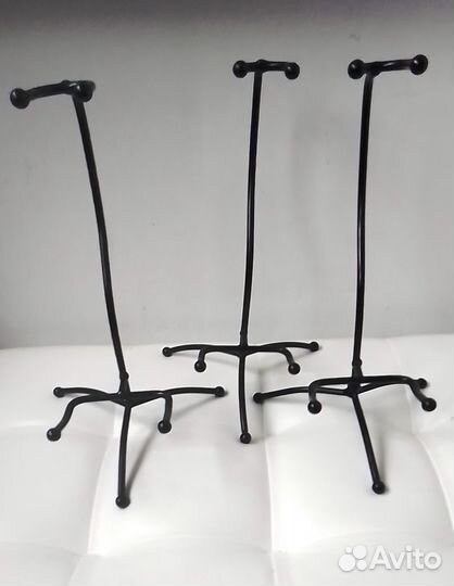 Родные стойки для сувенирных гитар 32см, за 3шт