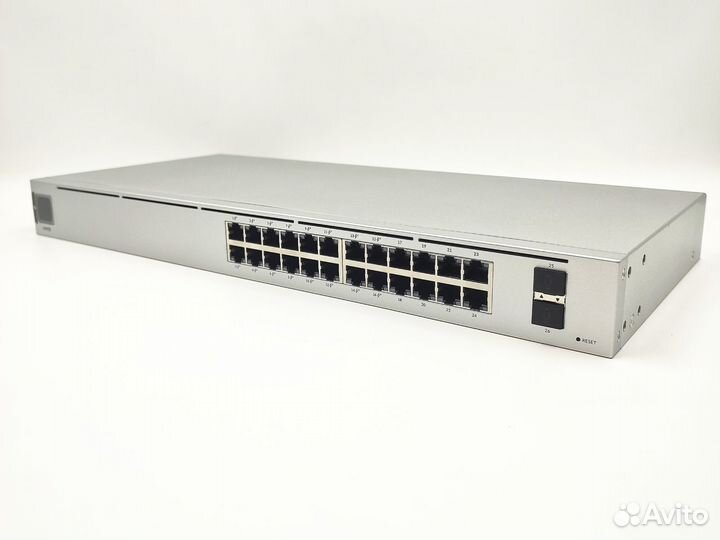 Коммутатор Ubiquiti UniFi Switch 24 PoE. Новый