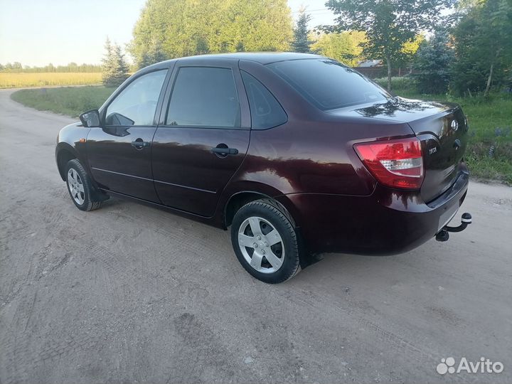 LADA Granta 1.6 МТ, 2015, 169 125 км